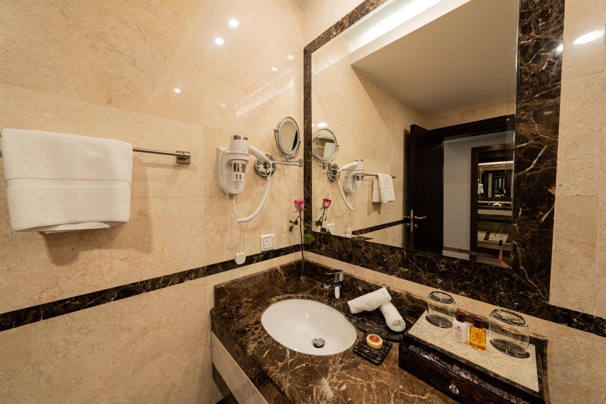 Braira Al Jubail Hotel Bagian luar foto