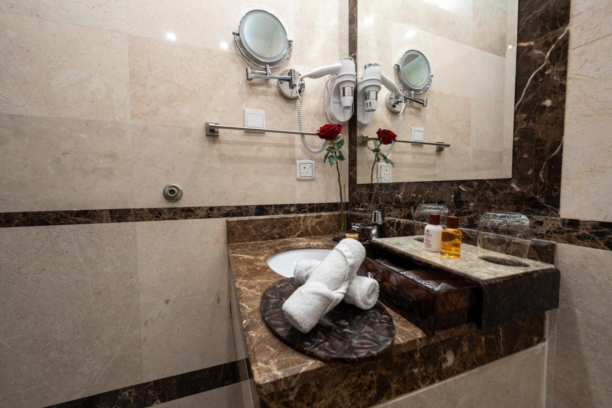 Braira Al Jubail Hotel Bagian luar foto